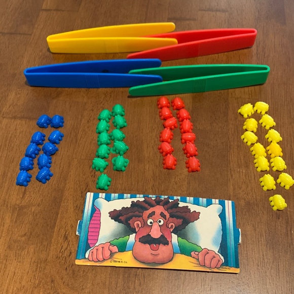 Bed Bugs Board Game Replacement Pieces Tongs and Bugs 1985 Milton Bradley - Picture 1 of 12